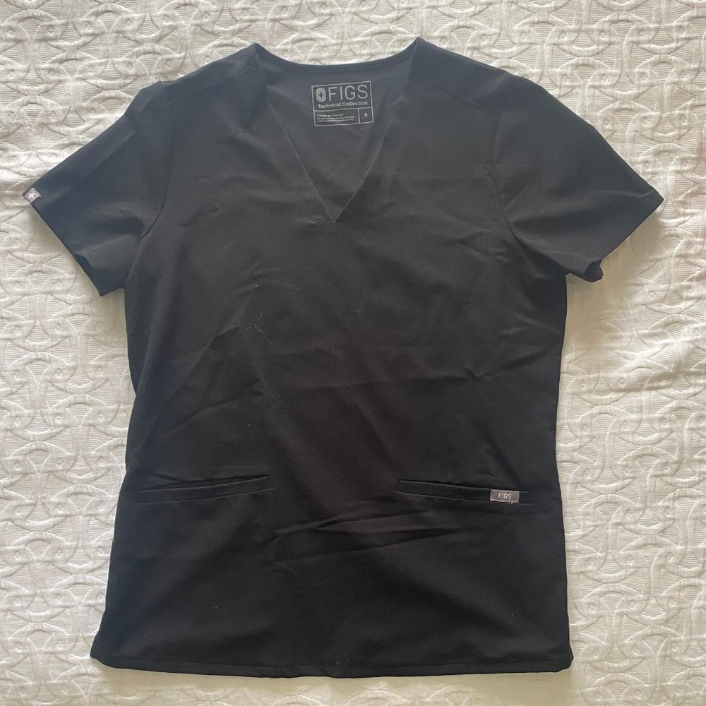 FIGS Scrub Top